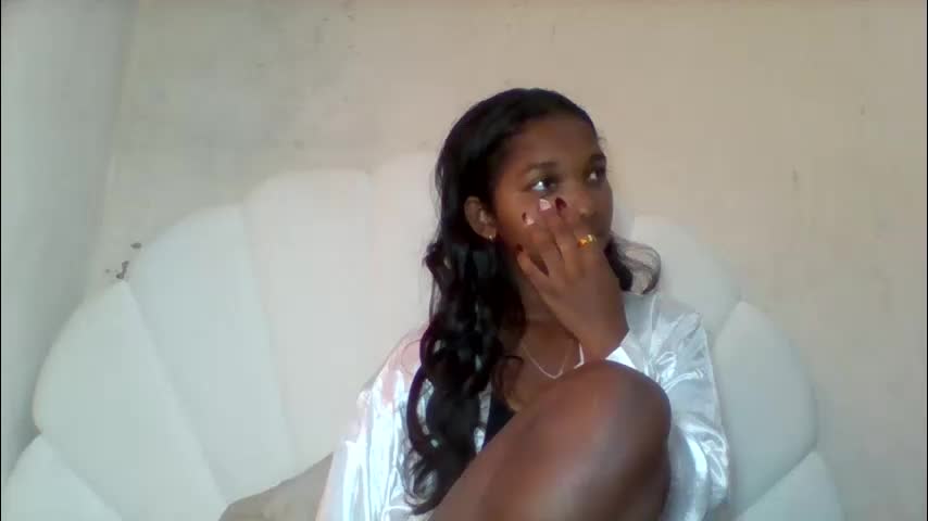 mila_lunah Adult Chat May 17, 2026