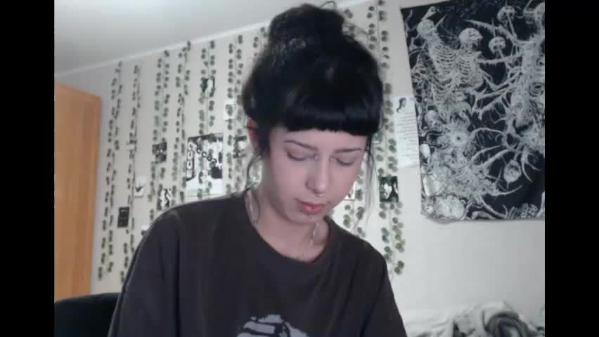 wavy_nights Adult Chat May 17, 2026
