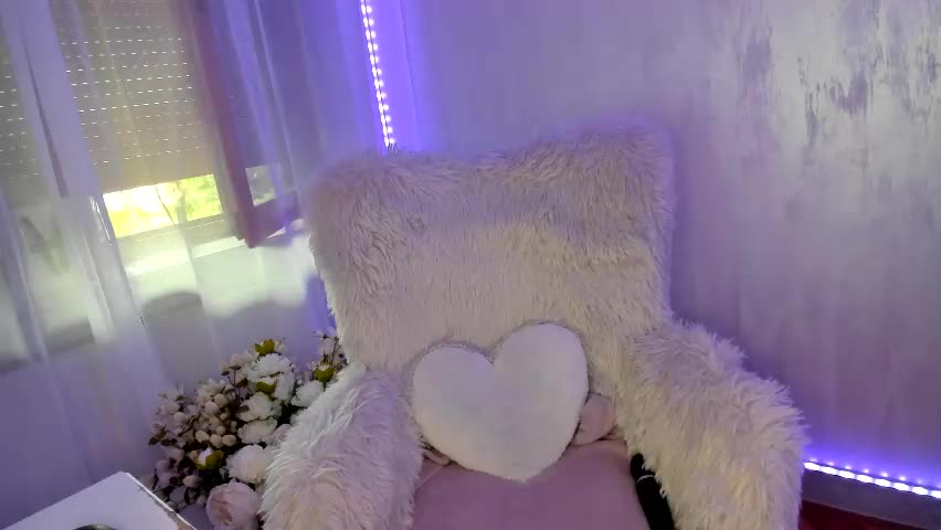 elisabaxter Adult Chat May 17, 2026