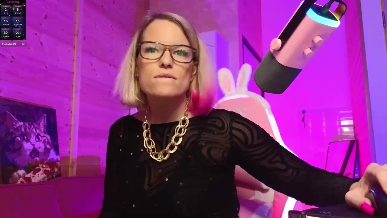 Findom_Lady_Shine Adult Chat May 17, 2026