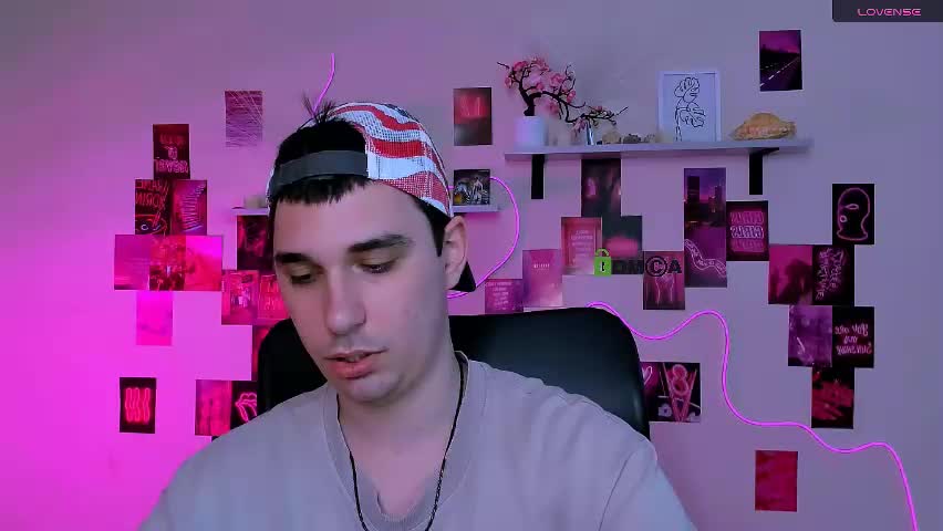 thomas_crow Adult Chat May 17, 2026