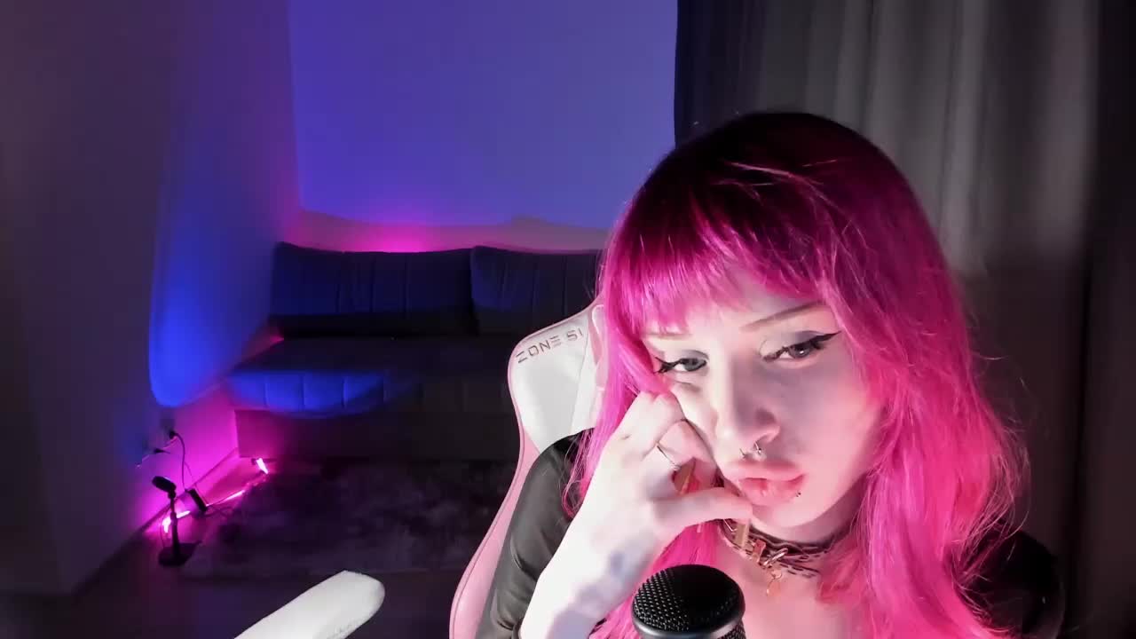 mnepohuyy Adult Chat May 17, 2026