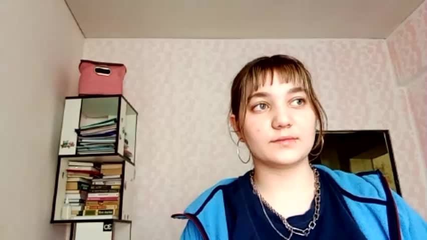 zeniabrossoit Adult Chat May 17, 2026