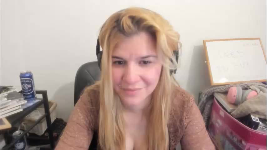 artsyandcraftsy_ Adult Chat May 17, 2026