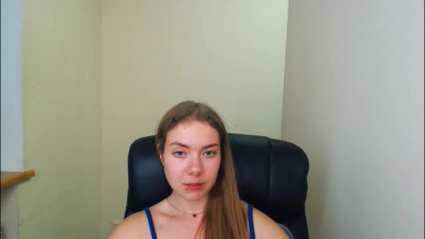 zoey_deuttch Adult Chat May 17, 2026