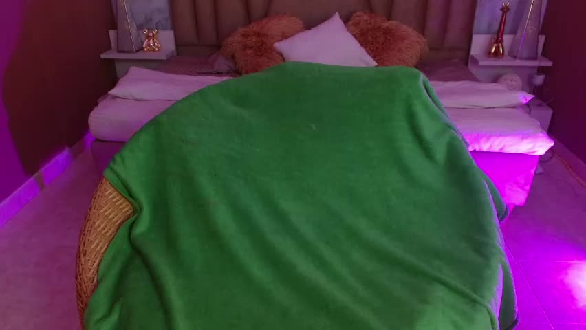 samara_glow Adult Chat May 18, 2026