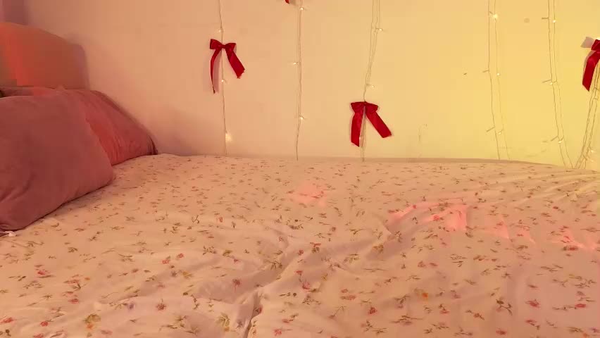 emillymarc Adult Chat May 18, 2026