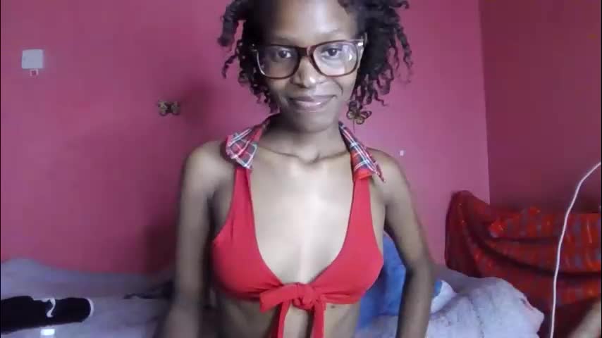pinky_cockoo Adult Chat May 18, 2026