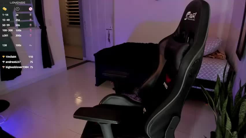 samanthaleon Adult Chat May 18, 2026