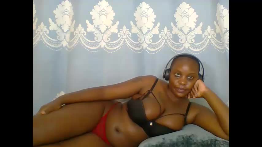 prettydarkskin002 Adult Chat May 18, 2026