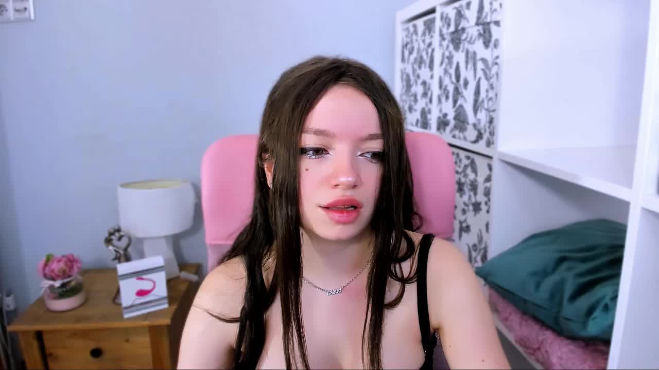GraceLipsX Adult Chat May 18, 2026