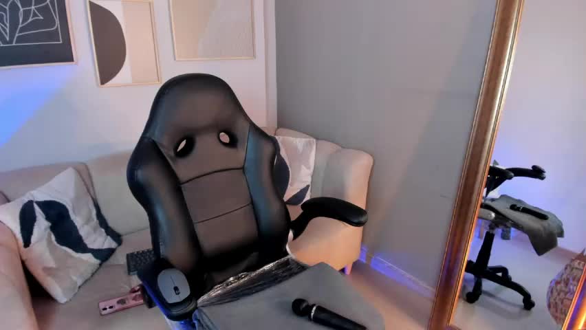 marie_bass Adult Chat May 18, 2026