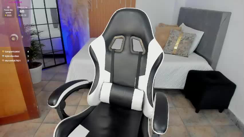 selene_diior Adult Chat May 17, 2026