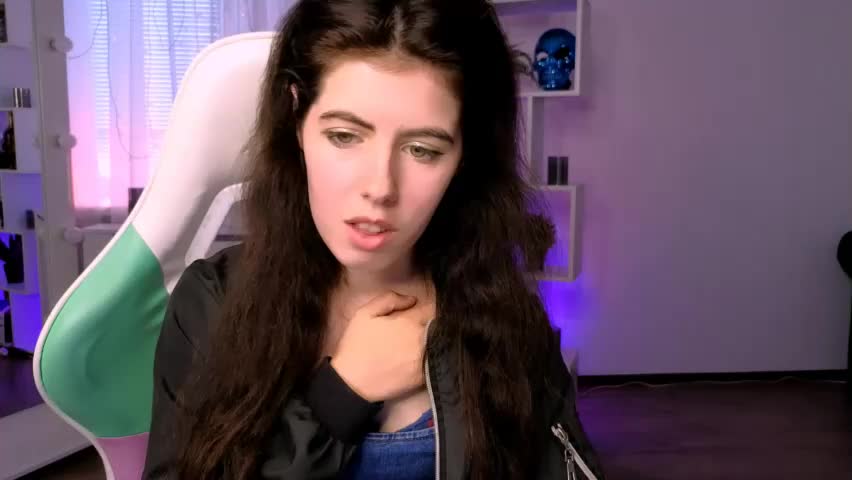 olivia__low Adult Chat May 17, 2026