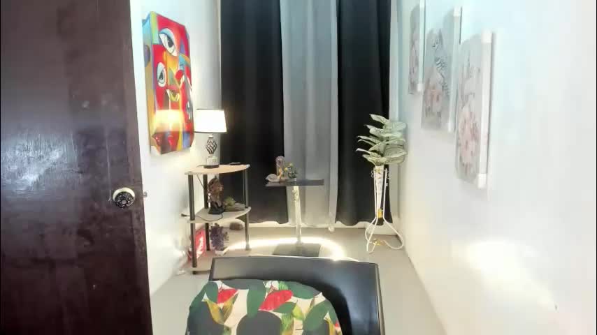 callmeprettylj Adult Chat May 18, 2026