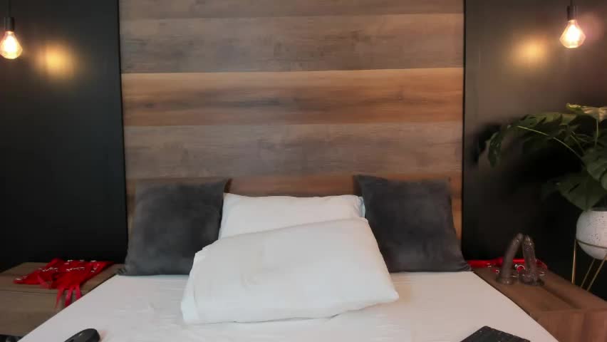 jade_spinters Adult Chat May 17, 2026