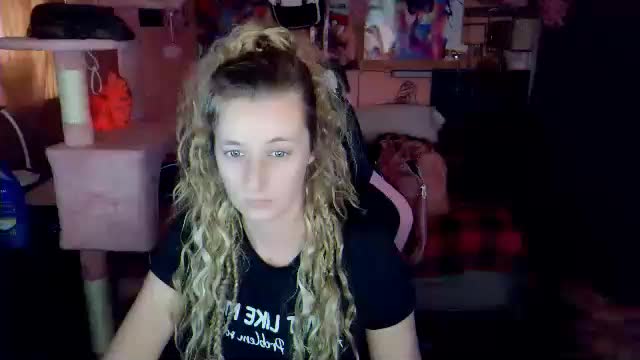 yoursecretgirlfriend963 Adult Chat May 18, 2026