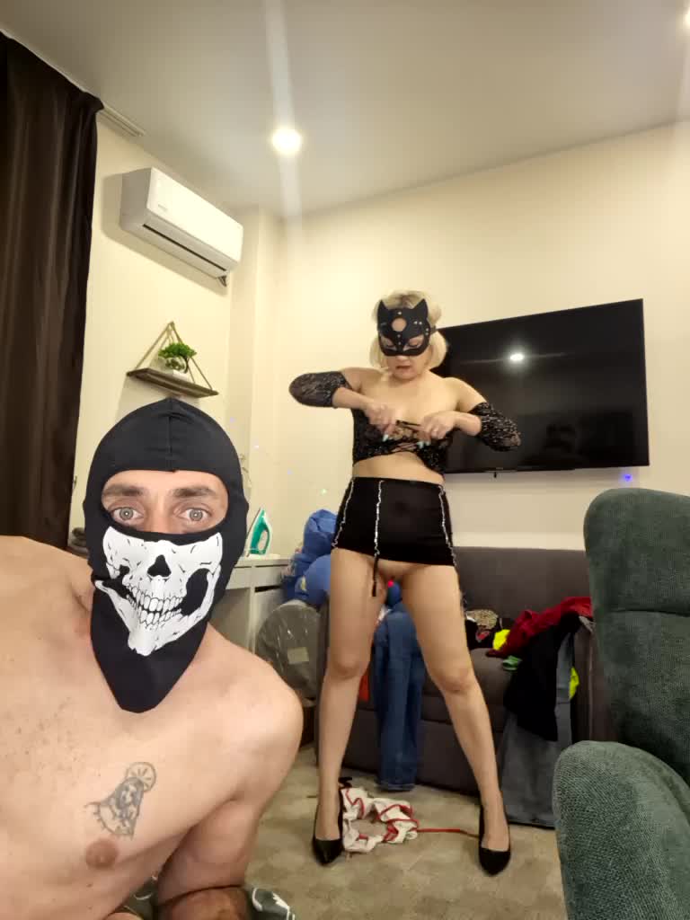 King-Queen777 Adult Chat May 18, 2026