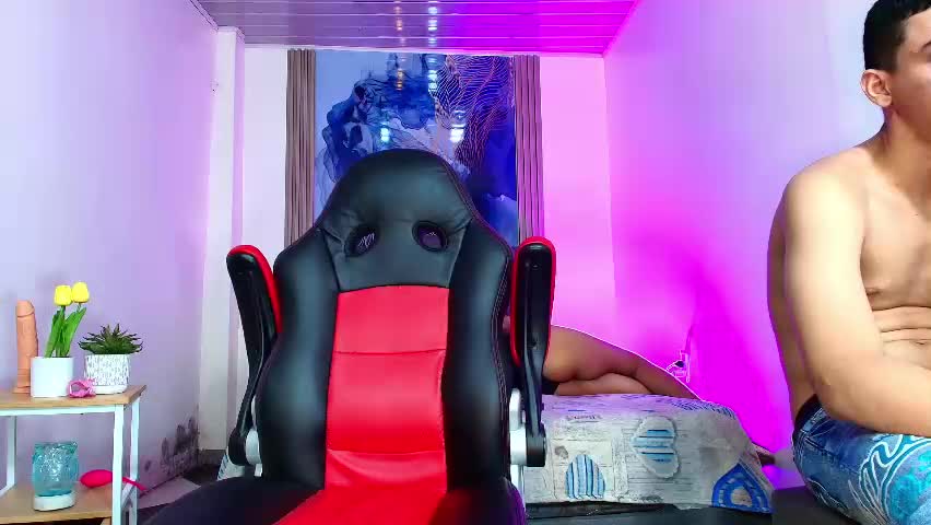 valentina_y_sneiderr Adult Chat May 18, 2026