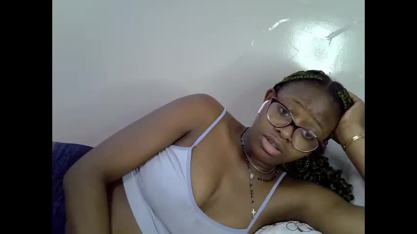 sweet_zarah Adult Chat May 18, 2026