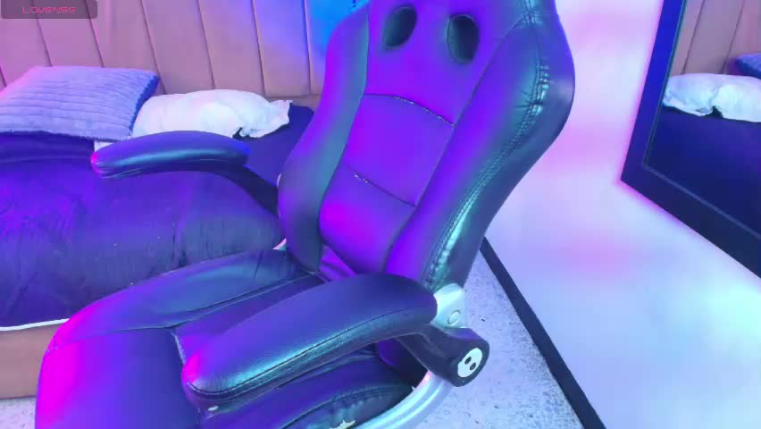 iris_roses Adult Chat May 18, 2026