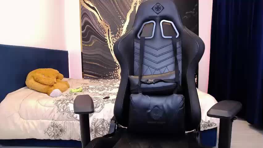 flirtdeea Adult Chat May 18, 2026