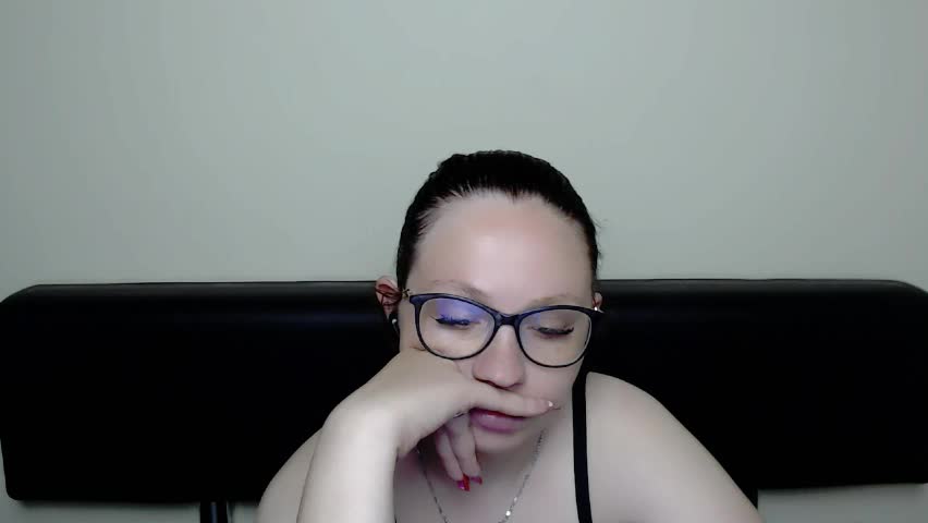 luizaheems_ Adult Chat May 17, 2026