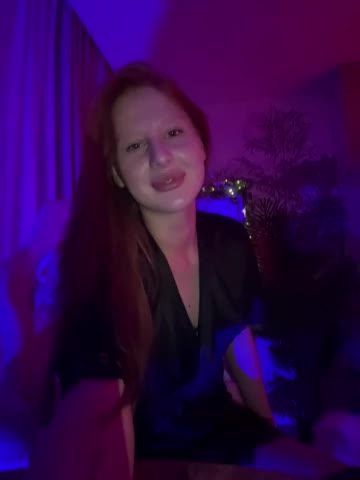 Julia-Fox Adult Chat May 18, 2026