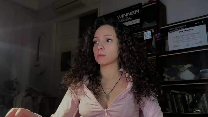 roxieflexie Adult Chat May 18, 2026