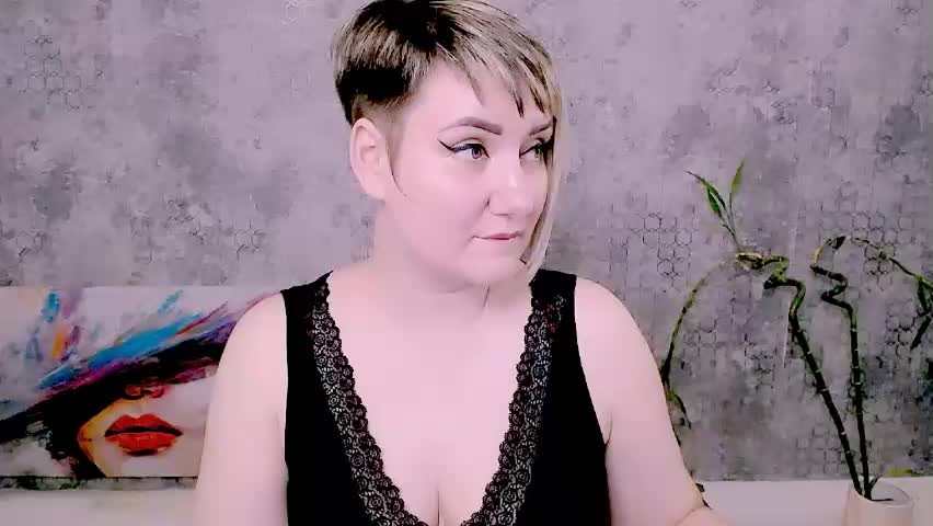 djullia Adult Chat May 18, 2026