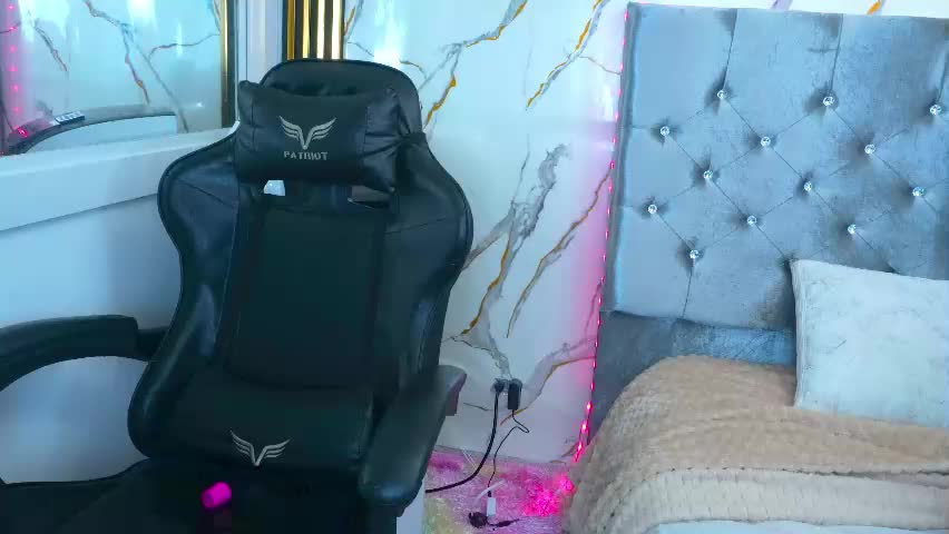 vanessaa_squirt Adult Chat May 18, 2026