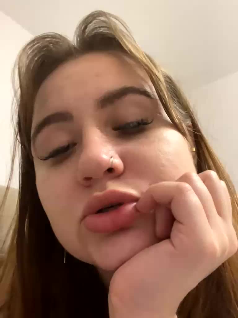 alina08 Adult Chat May 18, 2026