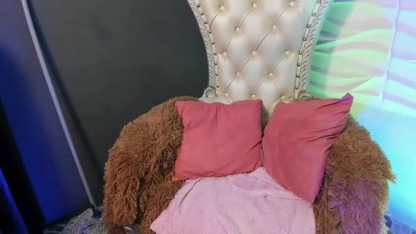 luna__cortez Adult Chat May 18, 2026