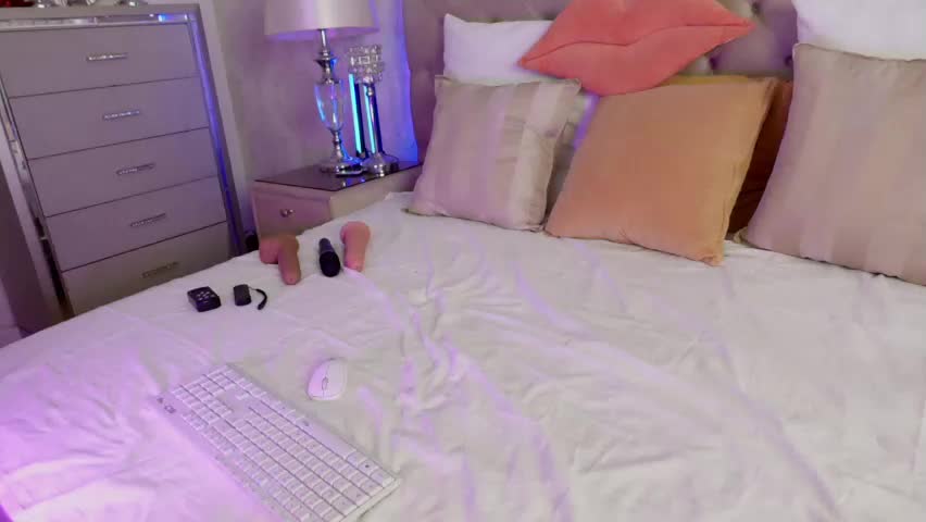 annakarinna Adult Chat May 18, 2026