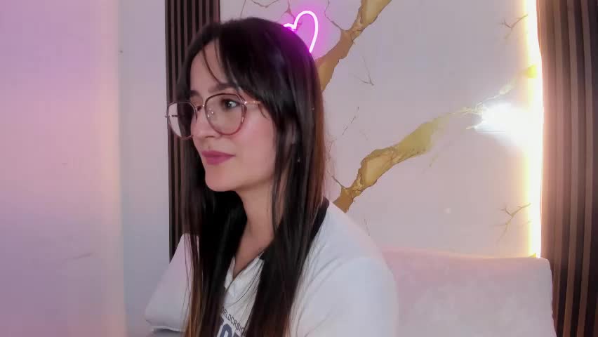 ninabryon1 Adult Chat May 19, 2026