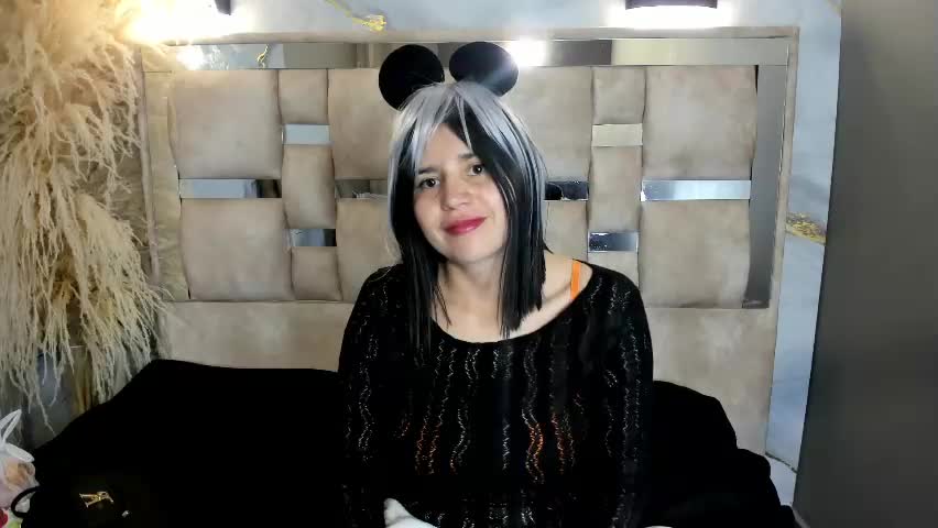 cata_black Adult Chat May 18, 2026