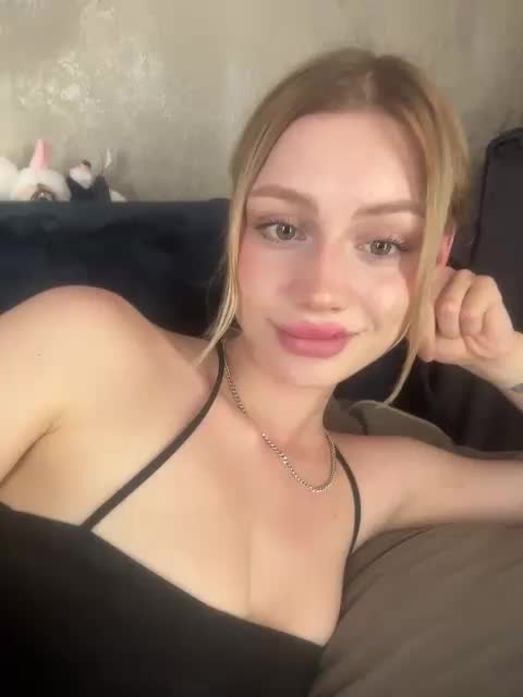 RealLinaaa Adult Chat May 19, 2026