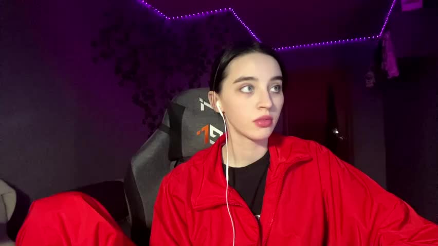 elinorashfield Adult Chat May 18, 2026