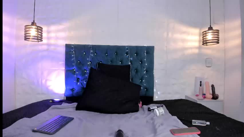 samantha_foxyy Adult Chat May 18, 2026