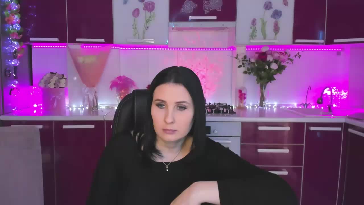 Olivija2020 Adult Chat May 19, 2026