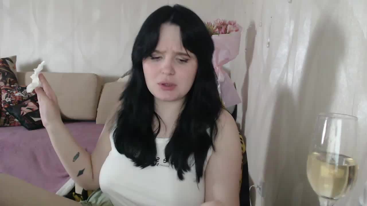 Lizzi-Peach Adult Chat May 19, 2026
