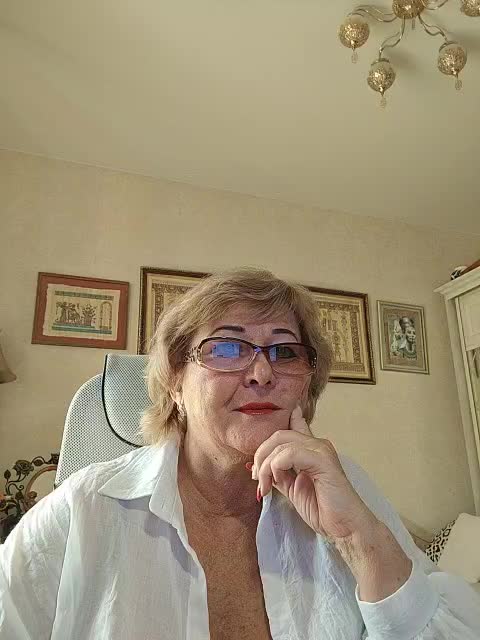 KarinkaSweet Adult Chat May 19, 2026