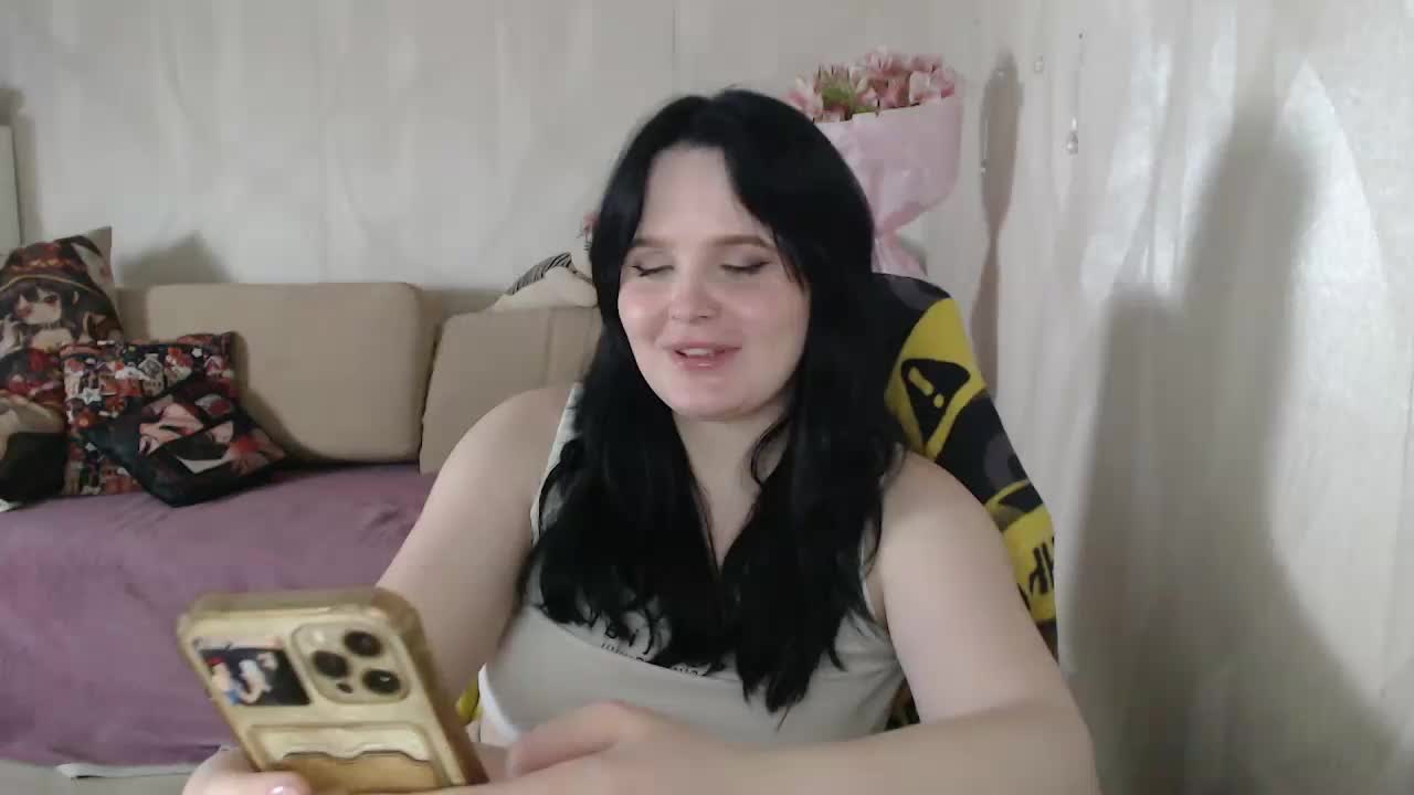 Lizzi-Peach Adult Chat May 19, 2026