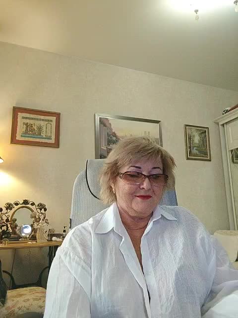 KarinkaSweet Adult Chat May 20, 2026