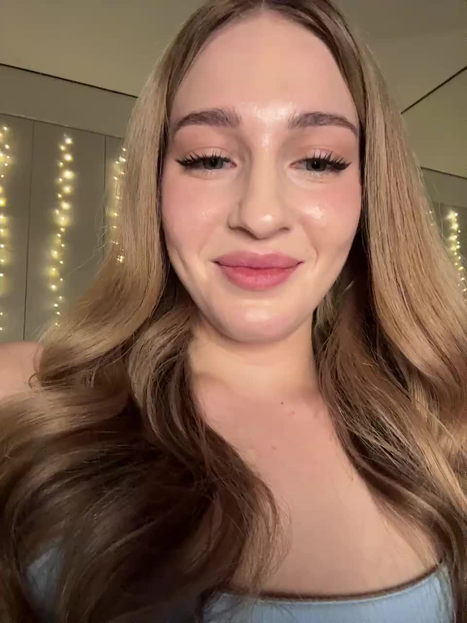 VictoriaBix Adult Chat May 19, 2026