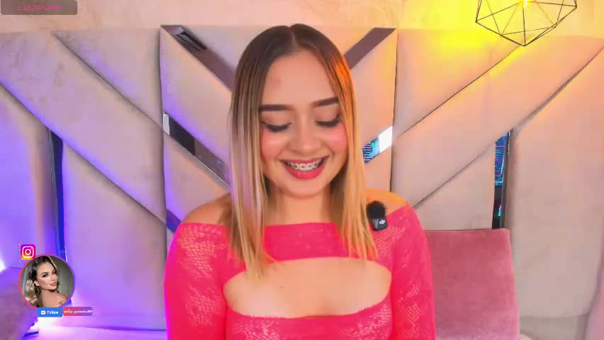 sofia_pamela_ Adult Chat May 19, 2026