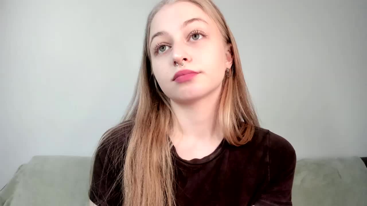 MiaMeowa Adult Chat May 19, 2026