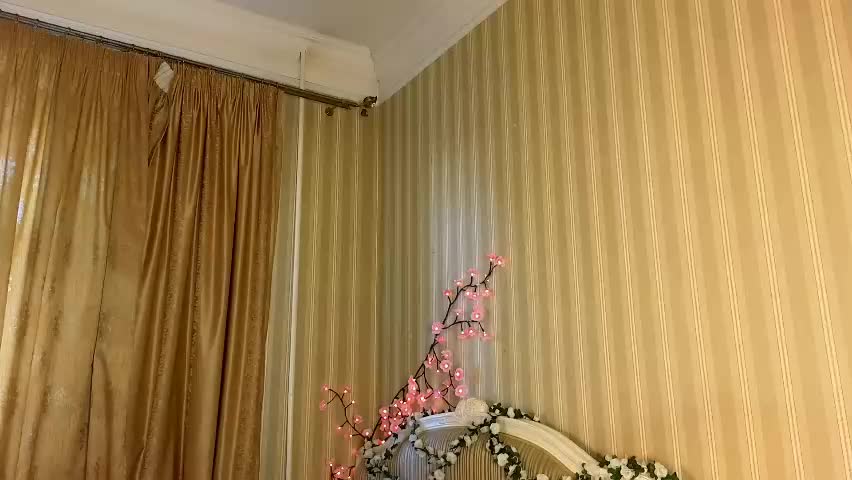 foxxx_tail Adult Chat May 20, 2026