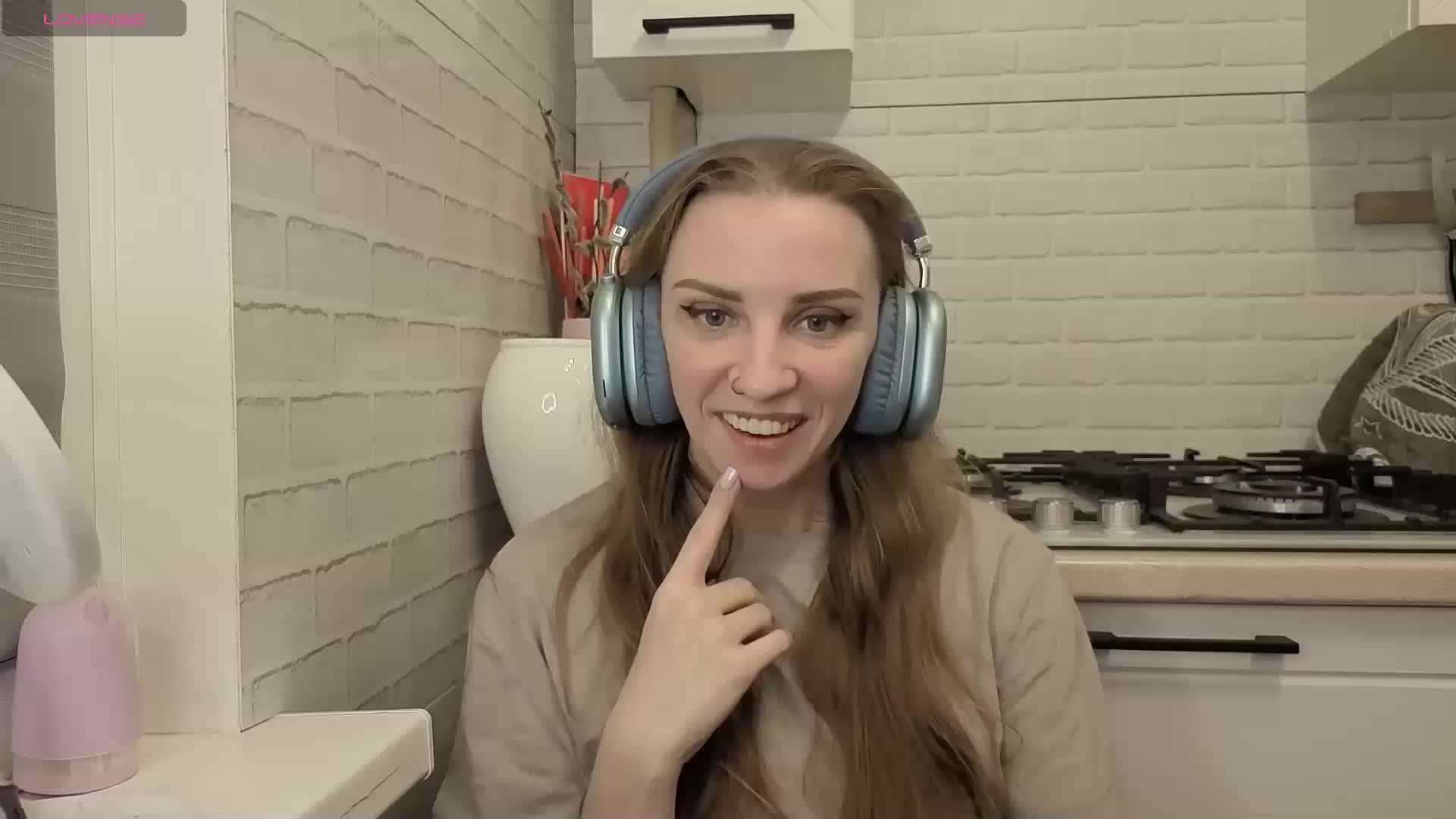 Fist-ashka Adult Chat May 19, 2026