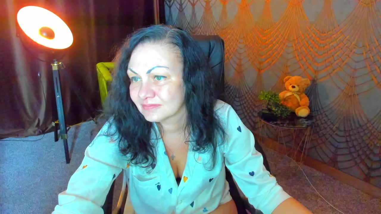 IrissMoon Adult Chat May 20, 2026